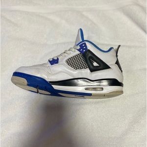 Jordan 4 Retro